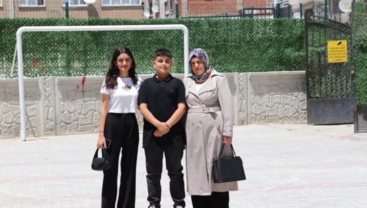 LGS’de tüm soruları doğru yanıtlayan Elazığlı Yiğit, başarının sırrını anlattı