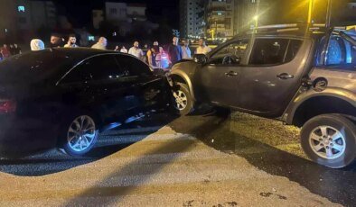 Mardin’de Otomobil ile Pikap Çarpıştı: 6 Yaralı