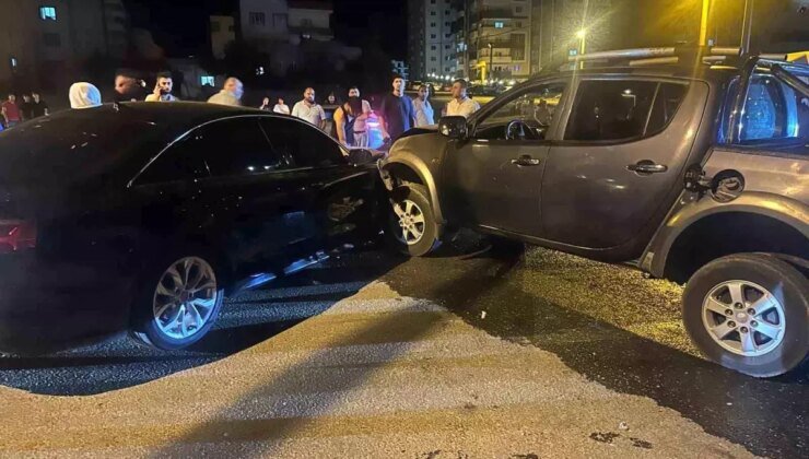 Mardin’de Otomobil ile Pikap Çarpıştı: 6 Yaralı