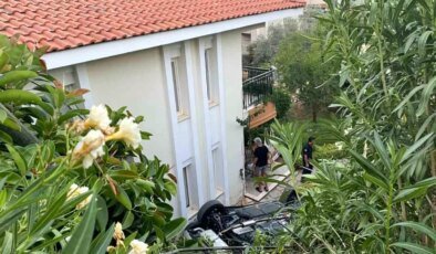 Marmaris’te Kaza: İstinat Duvarını Aşan Otomobil Ev Bahçesine Uçtu