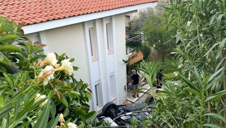 Marmaris’te Kaza: İstinat Duvarını Aşan Otomobil Ev Bahçesine Uçtu