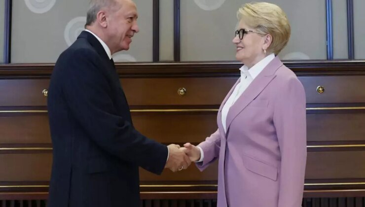 Meral Akşener’in sarı saçlı halini unutun! Yine imaj değiştirdi
