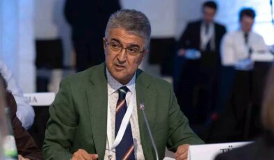 MHP Milletvekili Kamil Aydın, Porto’da Gençlerin Radikalleşmesine Dikkat Çekti