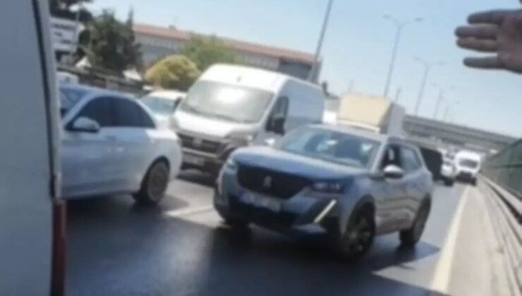 Motokuryeden Ambulansa Yol Açma Çabası