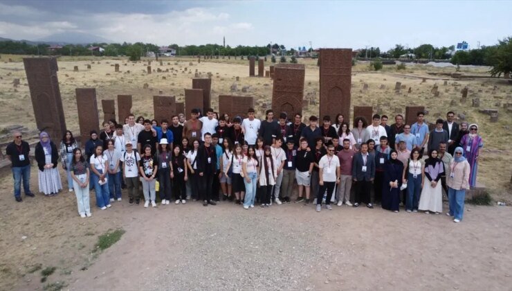 Öğrenciler Ahlat’tan Döndü: Tarih Bilinci ve Kültürel Farkındalık Projesi