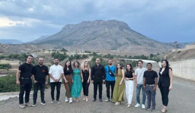 Öğretmenlerden ‘Sınırda Değil, Zirvedeyiz’ Projesi