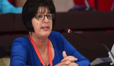 "Küba’da dilenci yok" diyen bakan istifa etti