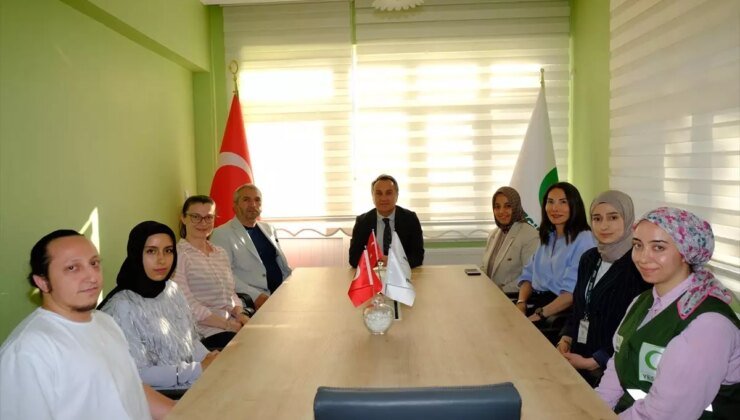 Rektör Fatih Yılmaz Yeşilay Tokat Şubesini Ziyaret Etti