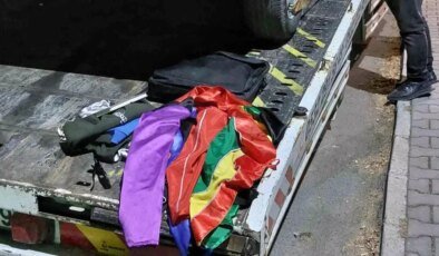 Sakarya’da Çalıntı Otomobil Kaçışı, Palyaço Kostümleriyle Sona Erdi