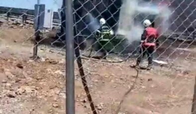 Şanlıurfa’da Güneş Enerjisi Trafosunda Yangın: İtfaiye Eri Dumandan Zehirlendi