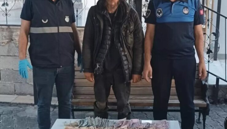 Şanlıurfa’da Zabıta Ekipleri 20 Bin Lira ile Yakalanan Suriyeli Dilenciyi Sınır Dışı Etti