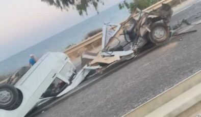Silifke’de otomobil ikiye bölündü! 1 ölü, 1 yaralı