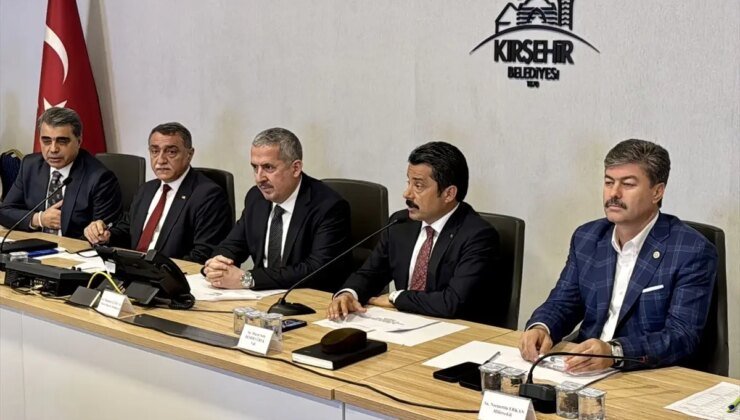 Ticaret Bakan Yardımcısı Gürcan, Kırşehir’de 38. Ahilik Haftası Kutlama Komitesi Toplantısı’na katıldı