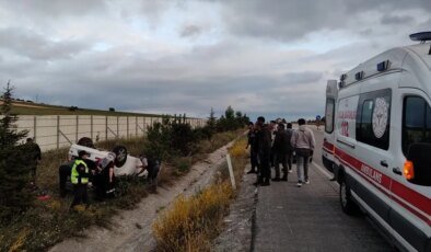 Tokat’ta Devrilen Otomobilde 5 Kişi Yaralandı