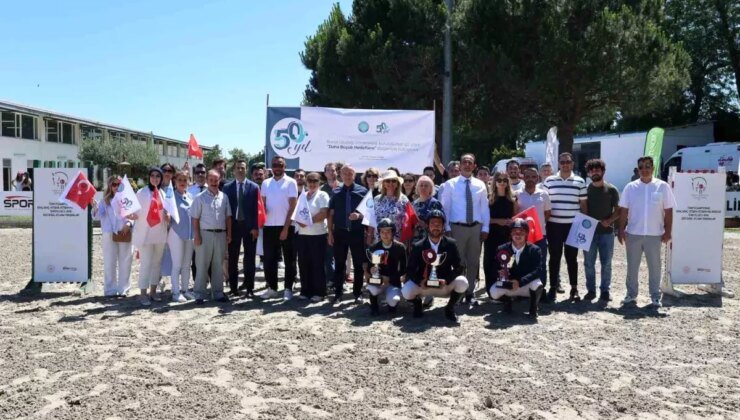 Uludağ Üniversitesi’nde 50. Yıl Kupası Genç Atlar Yarışması Düzenlendi