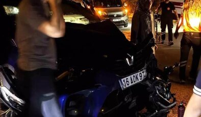 Uludağ Yolunda Kaza: Ters Yönde Giden Otomobil Kamyonetle Çarpıştı