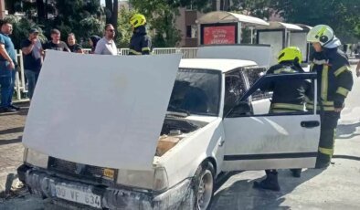 Yeni Alınan Otomobil Alev Aldı, Sürücü Şokta