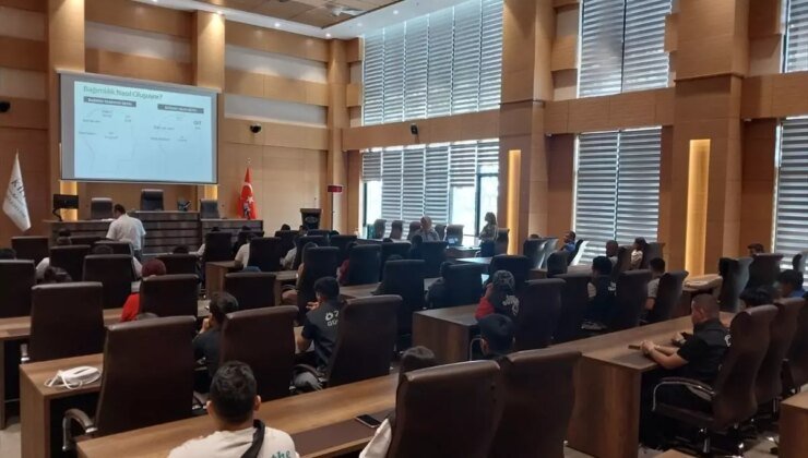 Yeşilay’dan Kilis Belediyesi Personeline Bağımlılıkla Mücadele Eğitimi