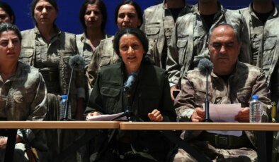 Yıllar önce de yeni dönemi o duyurmuş! Silahı ilk bırakan PKK’lı Bese Hozat’la ilgili çarpıcı detay