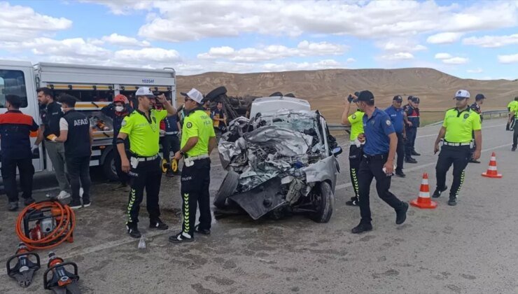 Yozgat’ta Trafik Kazası: 3 Kişi Hayatını Kaybetti