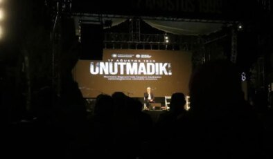 17 Ağustos Marmara Depremi’nde hayatını kaybedenler Sakarya’da anıldı