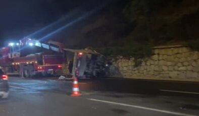 Ankara’da otobüs ile kamyonet çarpıştı: 6 yaralı
