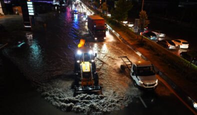 Ankara’da sağanak yağış sele neden oldu