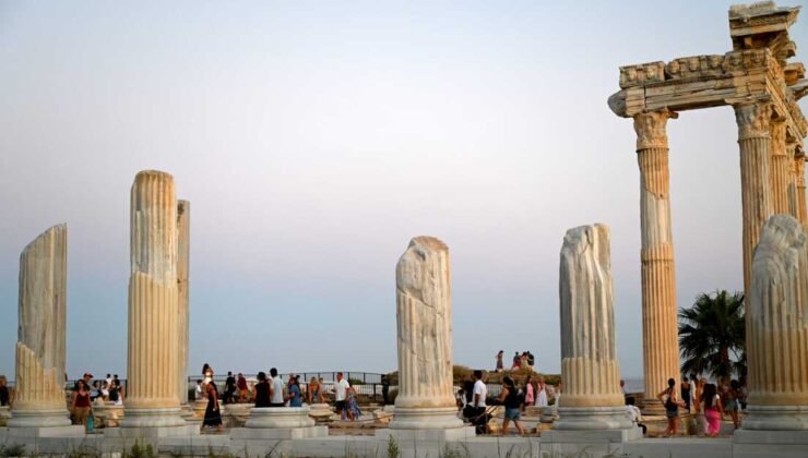 Antalya’dan günlük ziyaretçi rekoru