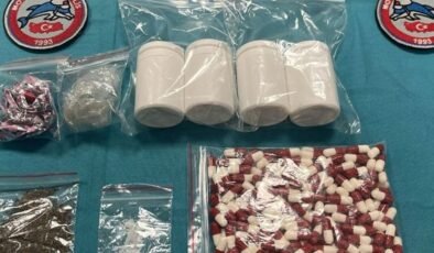 Aracından uyuşturucu çıkan şüpheli tutuklandı