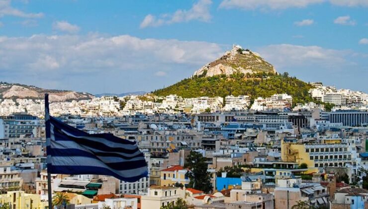 Atina’da aşırı turizm halkın tepkisini çekiyor