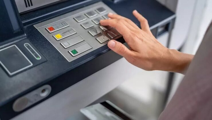 Bankalarda yeni dönem! ATM’den para yatırma işlemlerine düzenleme geldi