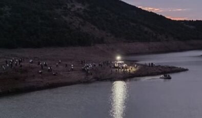 Bingöl’de serinlemek için baraj gölüne giren genç boğuldu