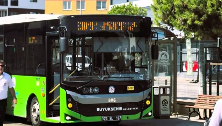 CHP’li belediyeden skandal uygulama! Otobüsler 30 Ağustos’ta bayraksız sefer yaptı
