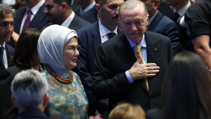 Emine Erdoğan, AK Parti’nin 24. kuruluş yıl dönümünü kutladı: Gönüllerde yeşeren tüm umutlar AK Parti ile gerçekleşecek