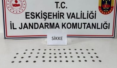 Eskişehir’de tarihi eser niteliğinde 55 sikke ele geçirildi