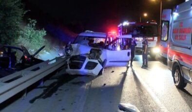 Eyüpsultan’da trafik kazası: 1’i ağır 2 yaralı