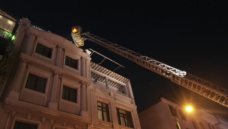Fatih’te otel yangını