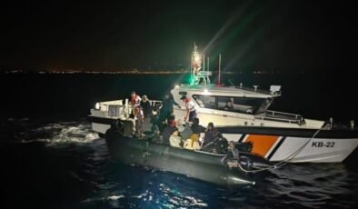 İzmir’de 58 düzensiz göçmen yakalandı