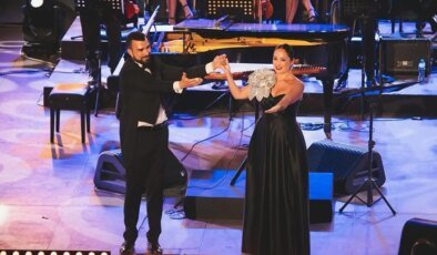 Kartaca Uluslararası Festivali’nde Türk sanatçılar salonu coşturdu