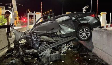 Kuzey Marmara Otoyolu’nda gişelerde feci kaza: Üst düzey yönetici hayatını kaybetti