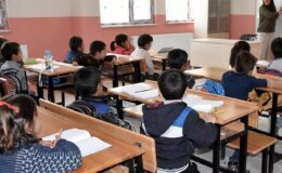 Okullarda serbest kıyafet uygulaması sona eriyor