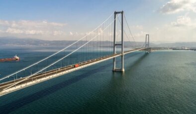 Osmangazi Köprüsü’nden 64 metre ve üzeri gemilerin geçişi yasaklandı