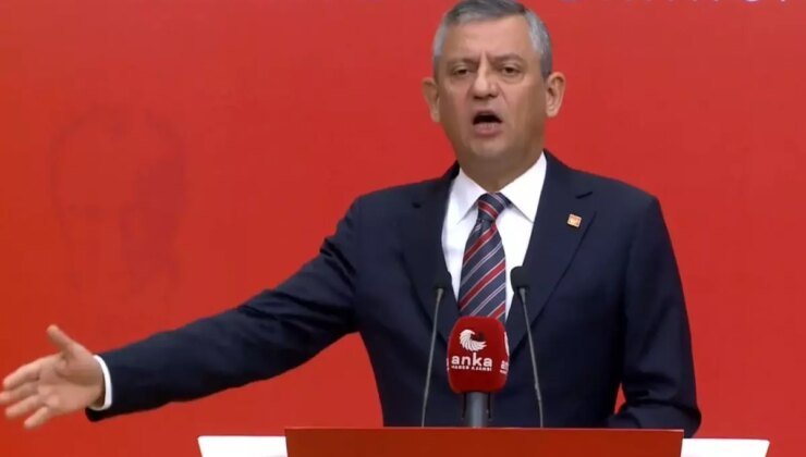 Özgür Özel’in merakla beklenen konuşması başladı