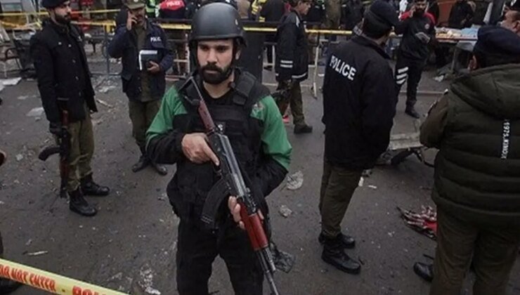 Pakistan’da silahlı soygunculardan polise saldırı: 5 ölü, 2 yaralı