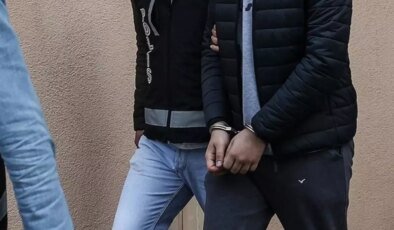 Sosyal medyadan silah fotoğrafı paylaşan 16 yaşındaki çocuk yakalandı