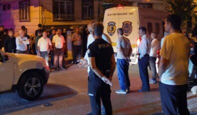 Sultangazi’de tartıştığı annesini silahla vurarak öldürdü