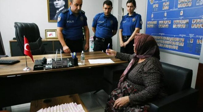 Sürpriz yapmak isterken annesini adeta bir servetten ediyordu
