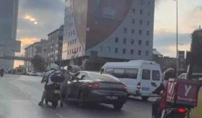Trafikte acımasız saldırı! Defalarca yumrukladı