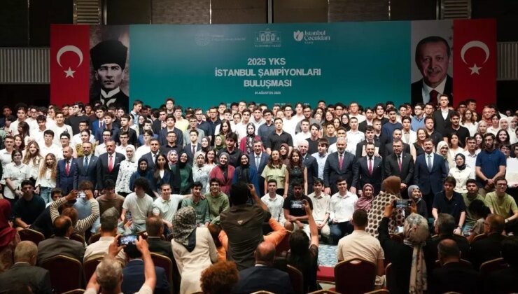 YKS şampiyonları İstanbul Valiliği’nin etkinliğinde buluştu