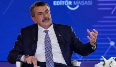 Bakan Tekin: Kayıt parası talep edilemez, okul aile birlikleri gönüllü bağış alabilir